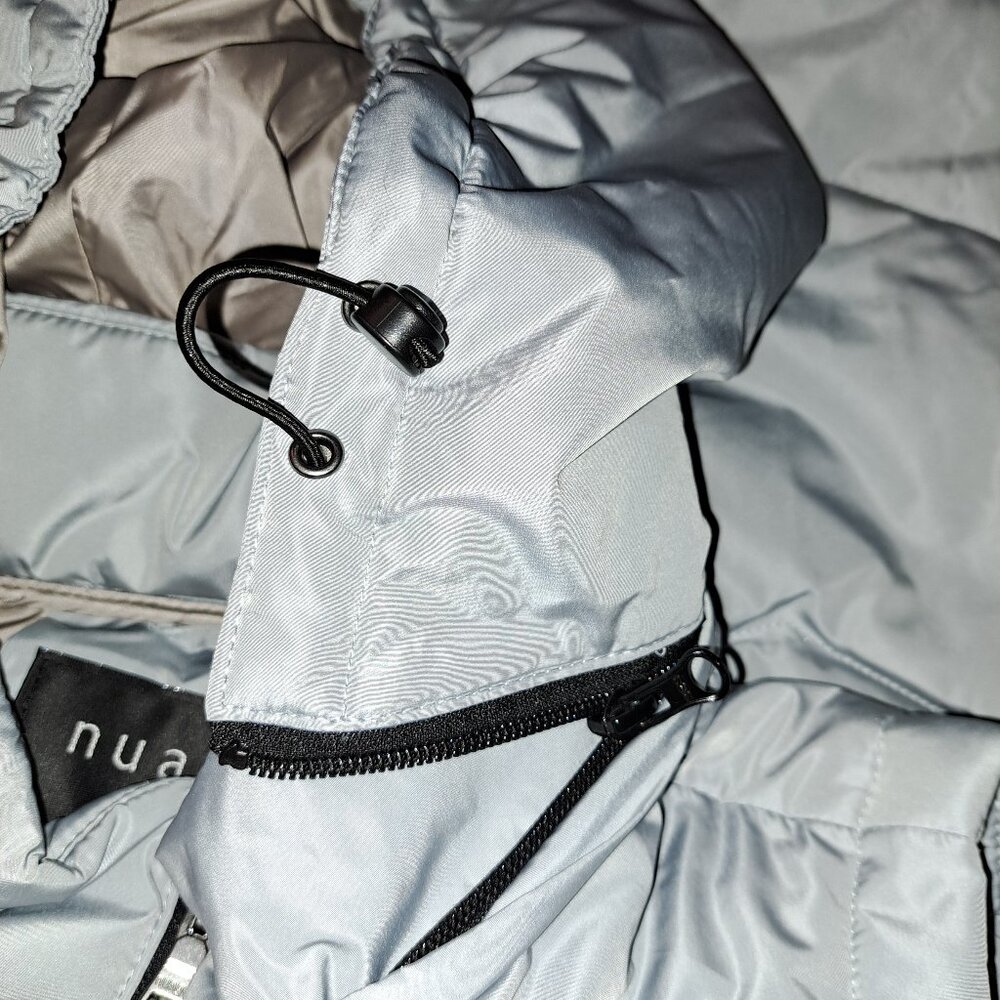 New With Tags Nuage Regular Chevron Quilted Puffer Vest w/ Removable Hood - Picture 2 of 15